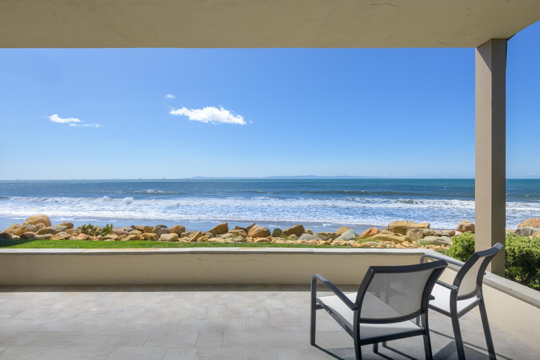 1301 Plaza Pacifica