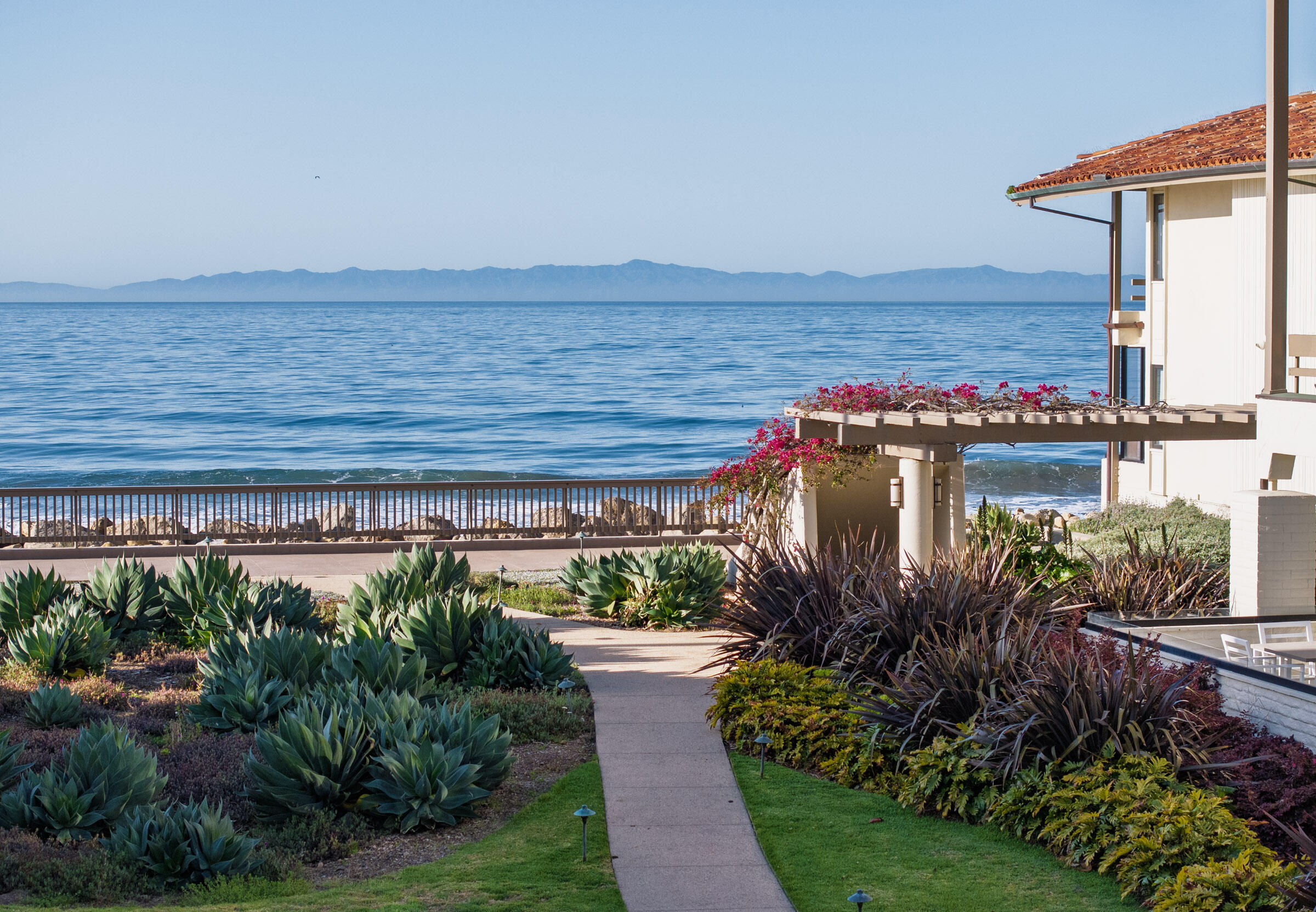 1301 Plaza Pacifica