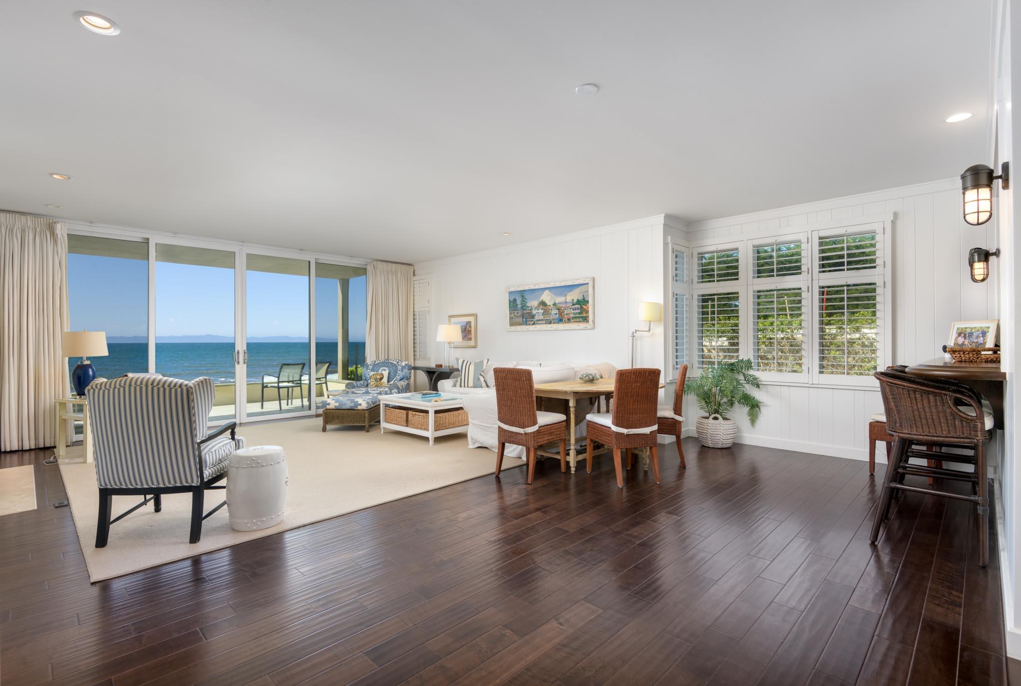 1301 Plaza Pacifica