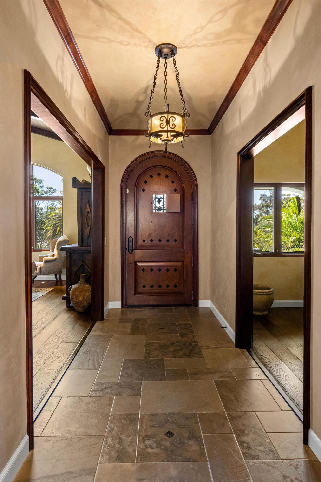 1903 Coyote Circle