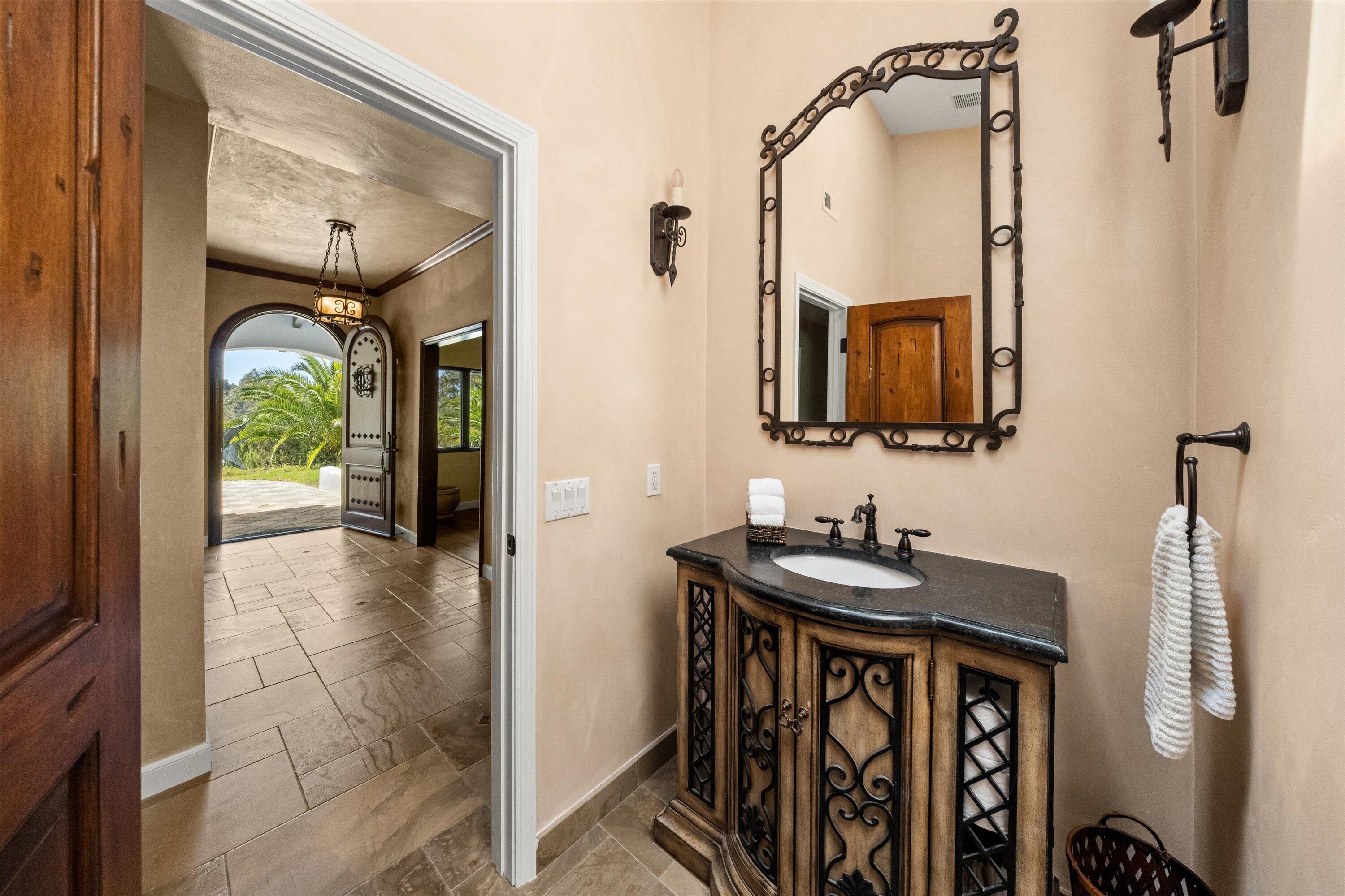 1903 Coyote Circle