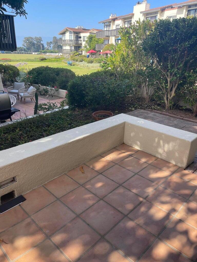 3375 Foothill Road, 311