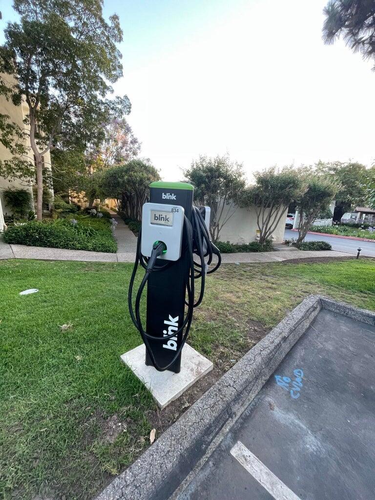 3375 Foothill Road, 311