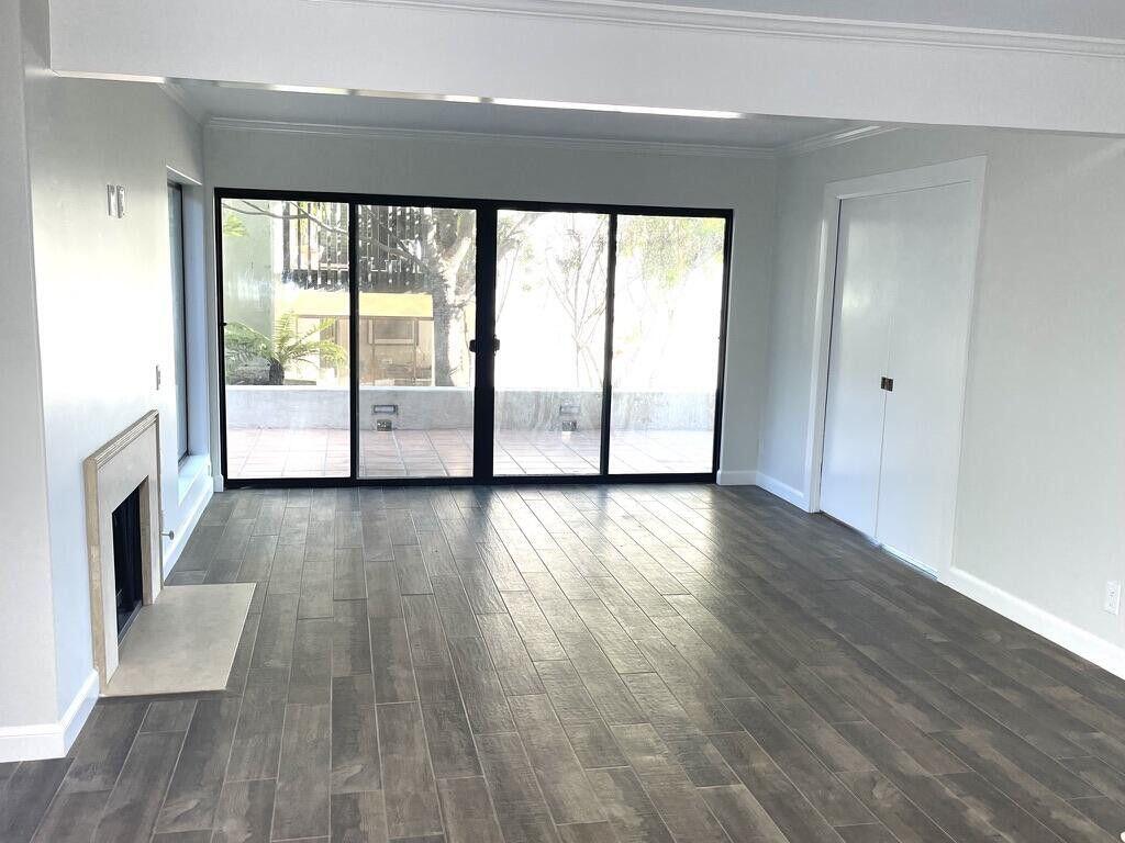 3375 Foothill Road, 311