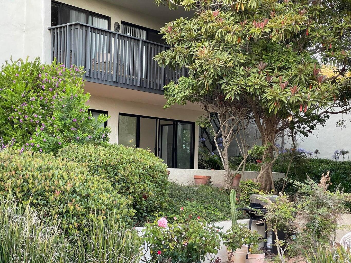 3375 Foothill Road, 311