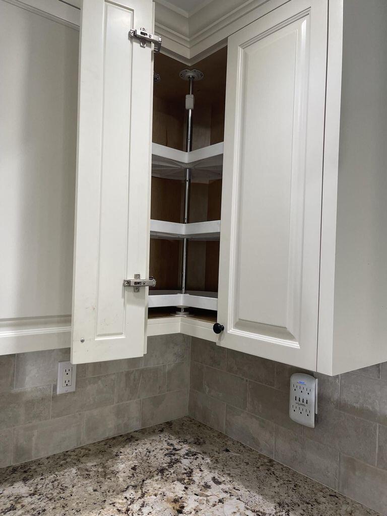 3375 Foothill Road, 311