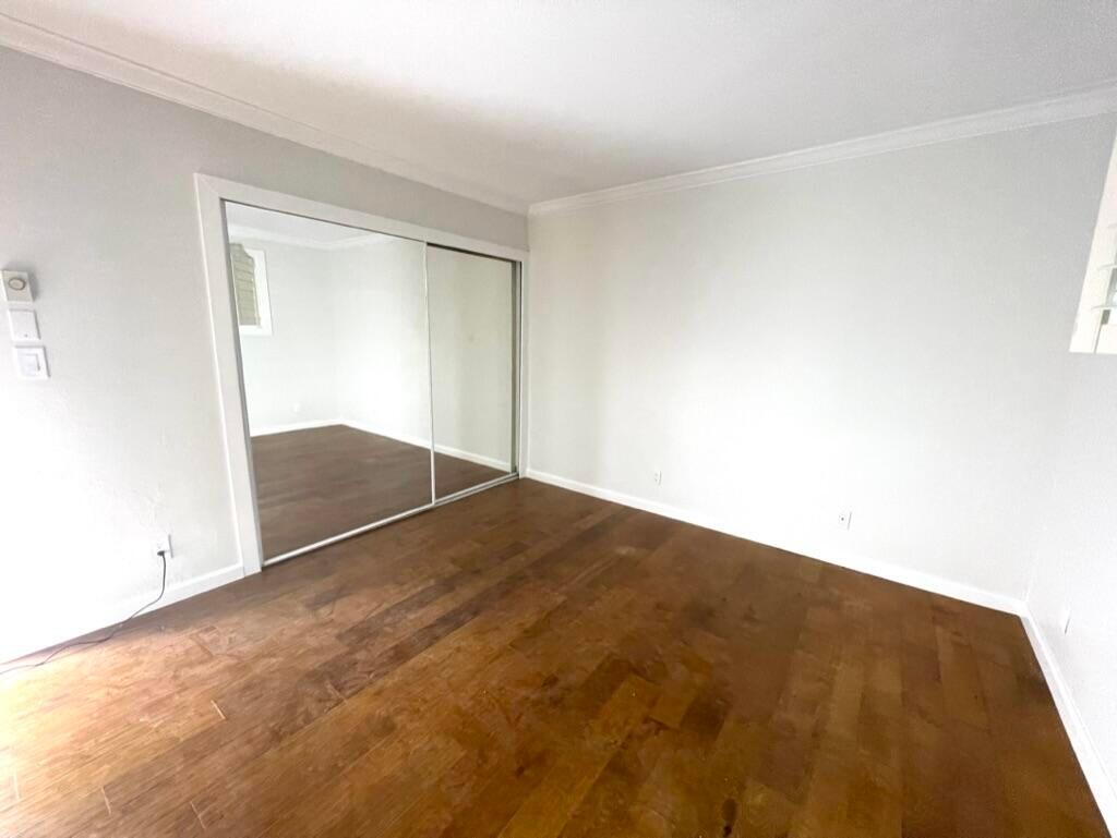 3375 Foothill Road, 311