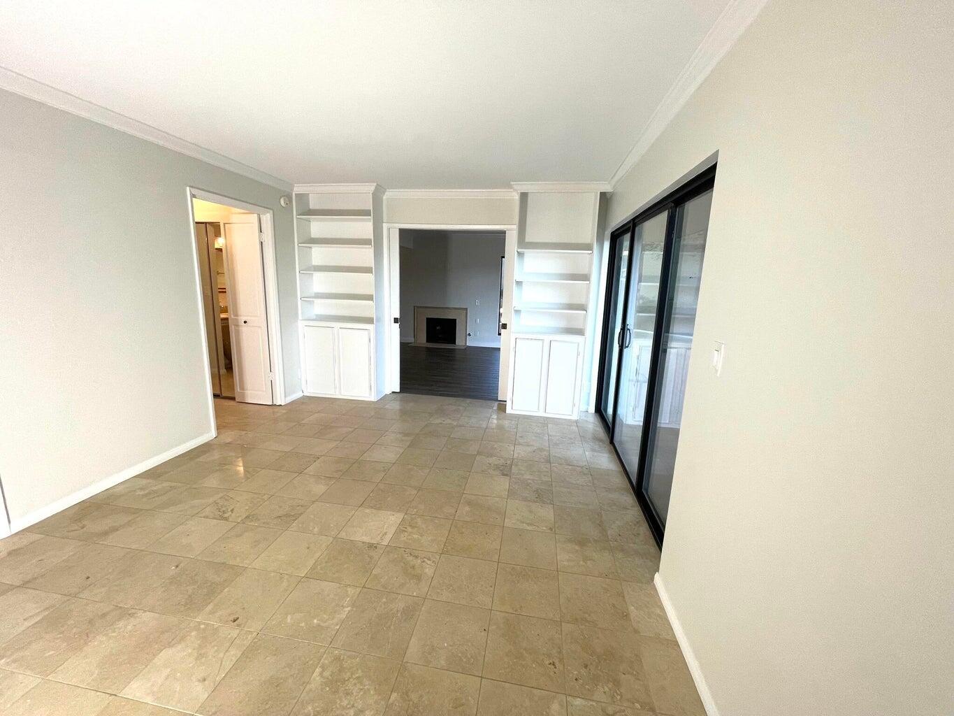 3375 Foothill Road, 311