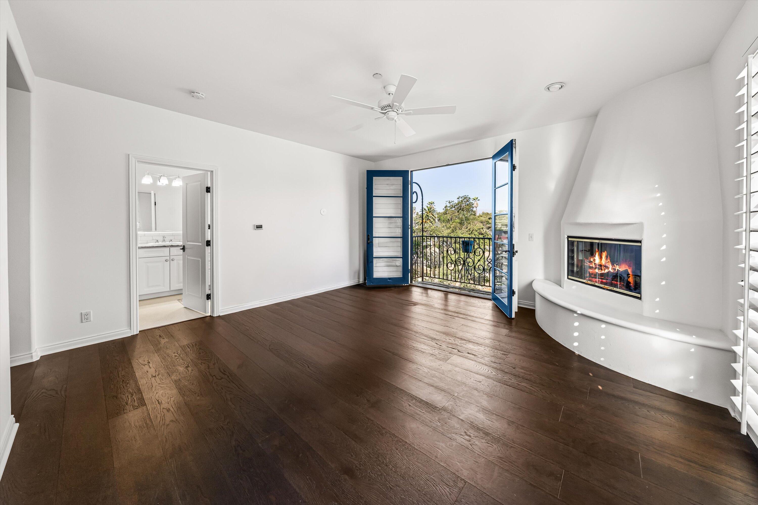 218 Santa Barbara Street Unit: D