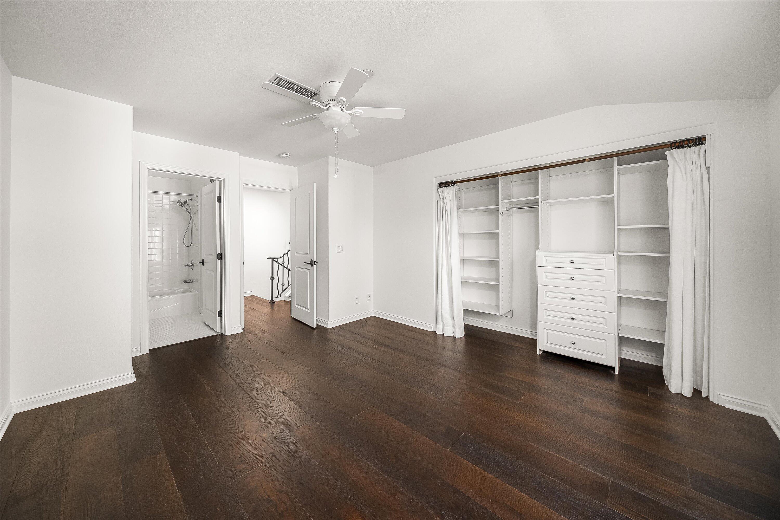 218 Santa Barbara Street Unit: D