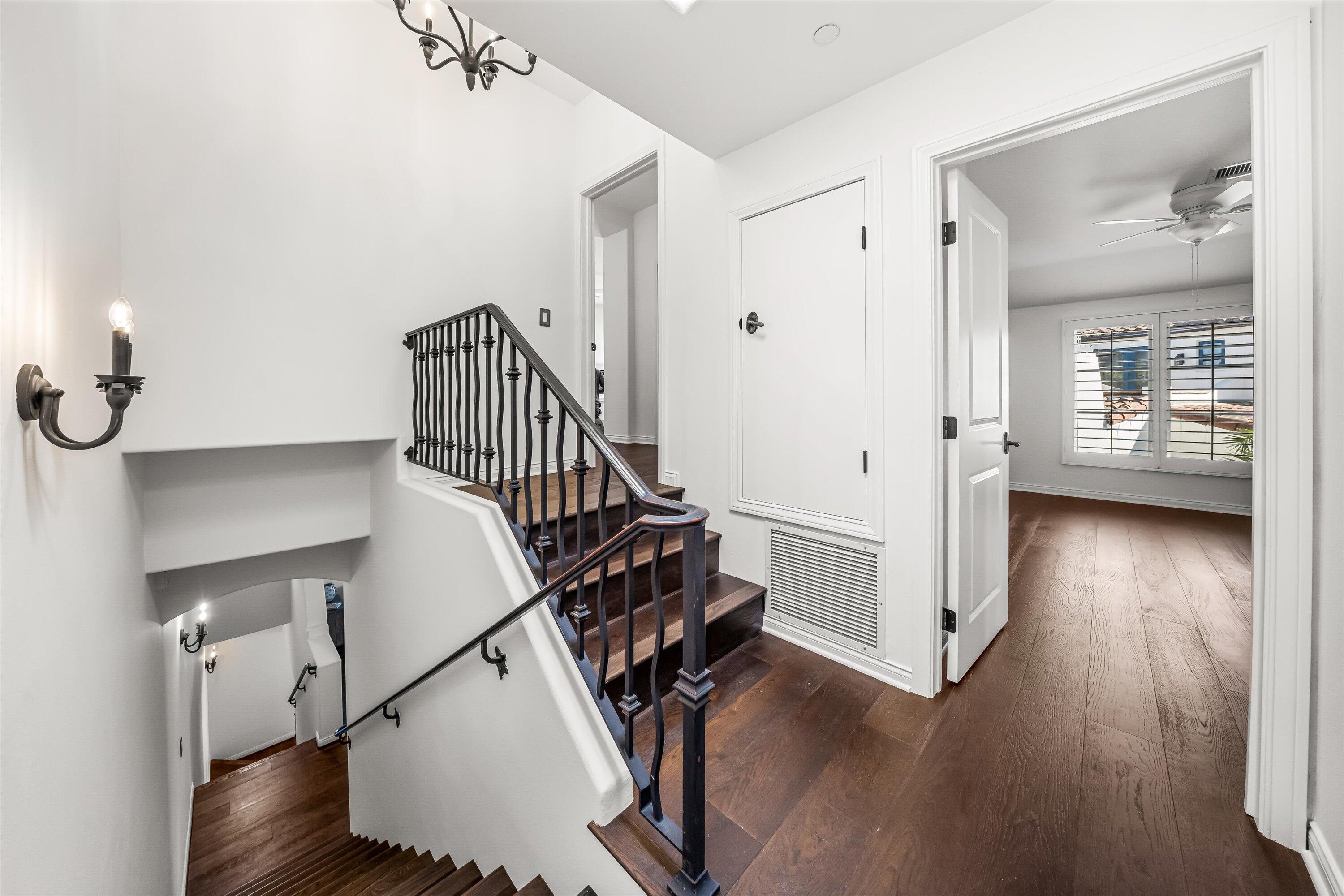 218 Santa Barbara Street Unit: D