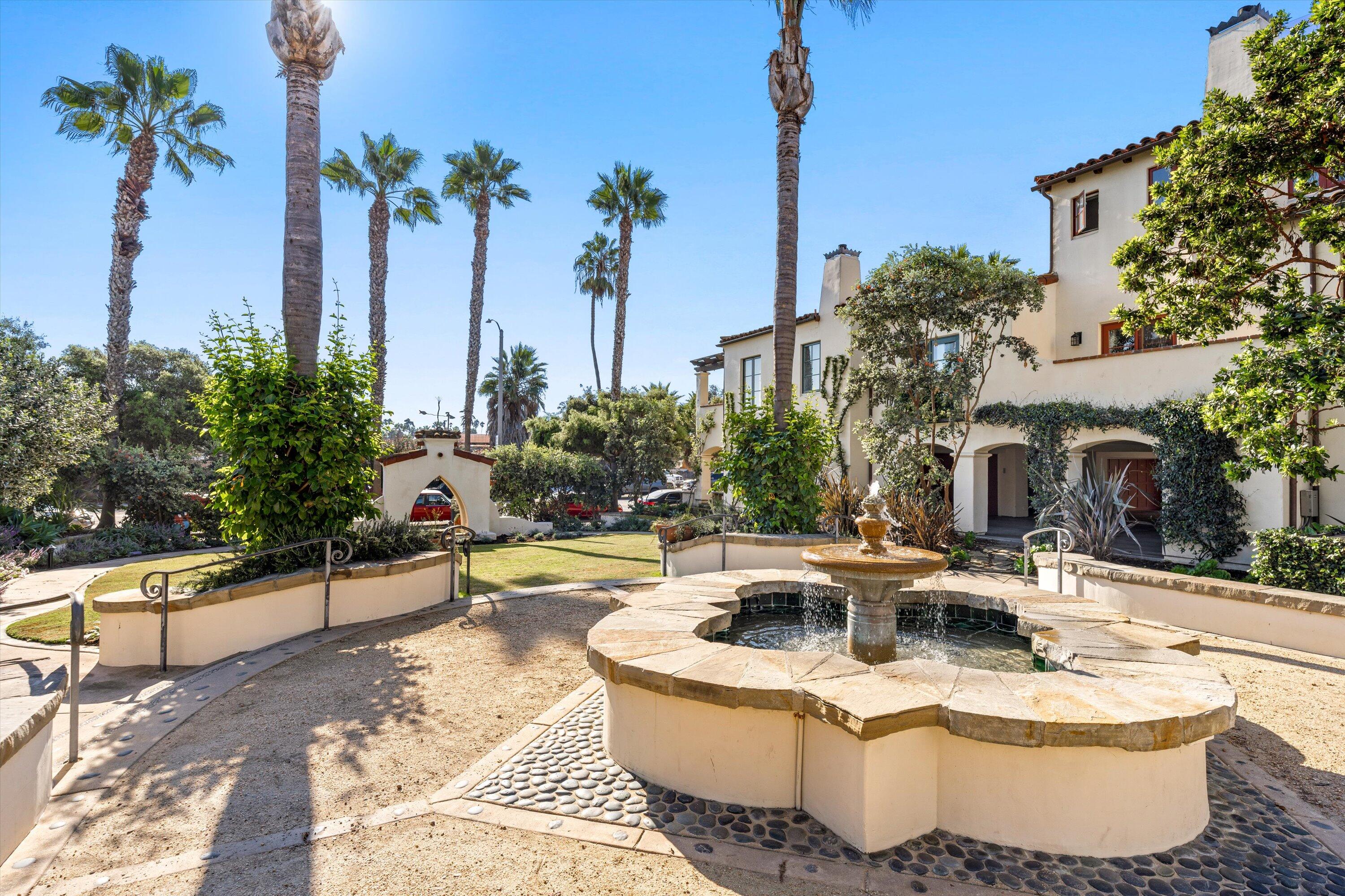 218 Santa Barbara Street Unit: D