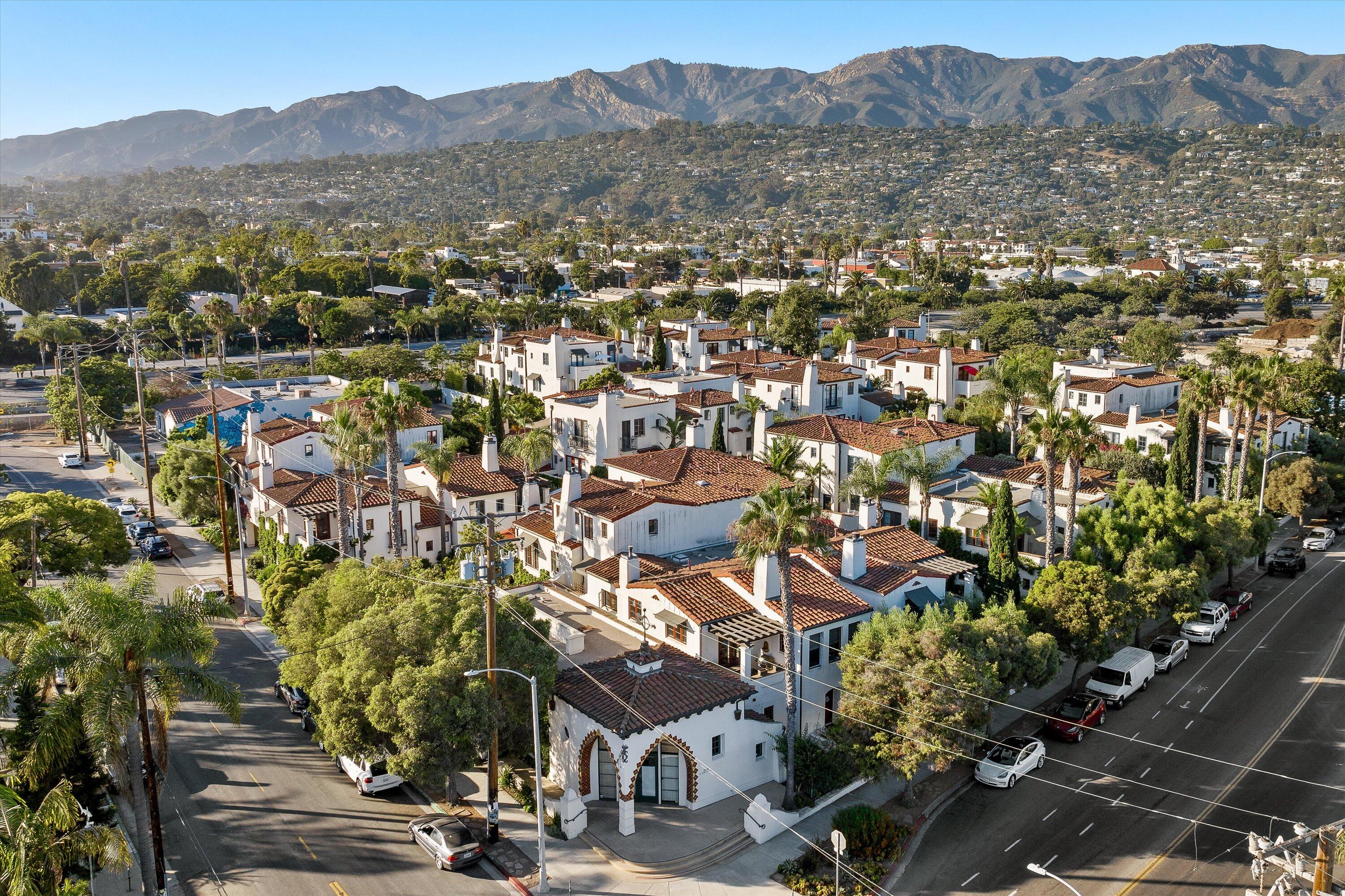 218 Santa Barbara Street Unit: D