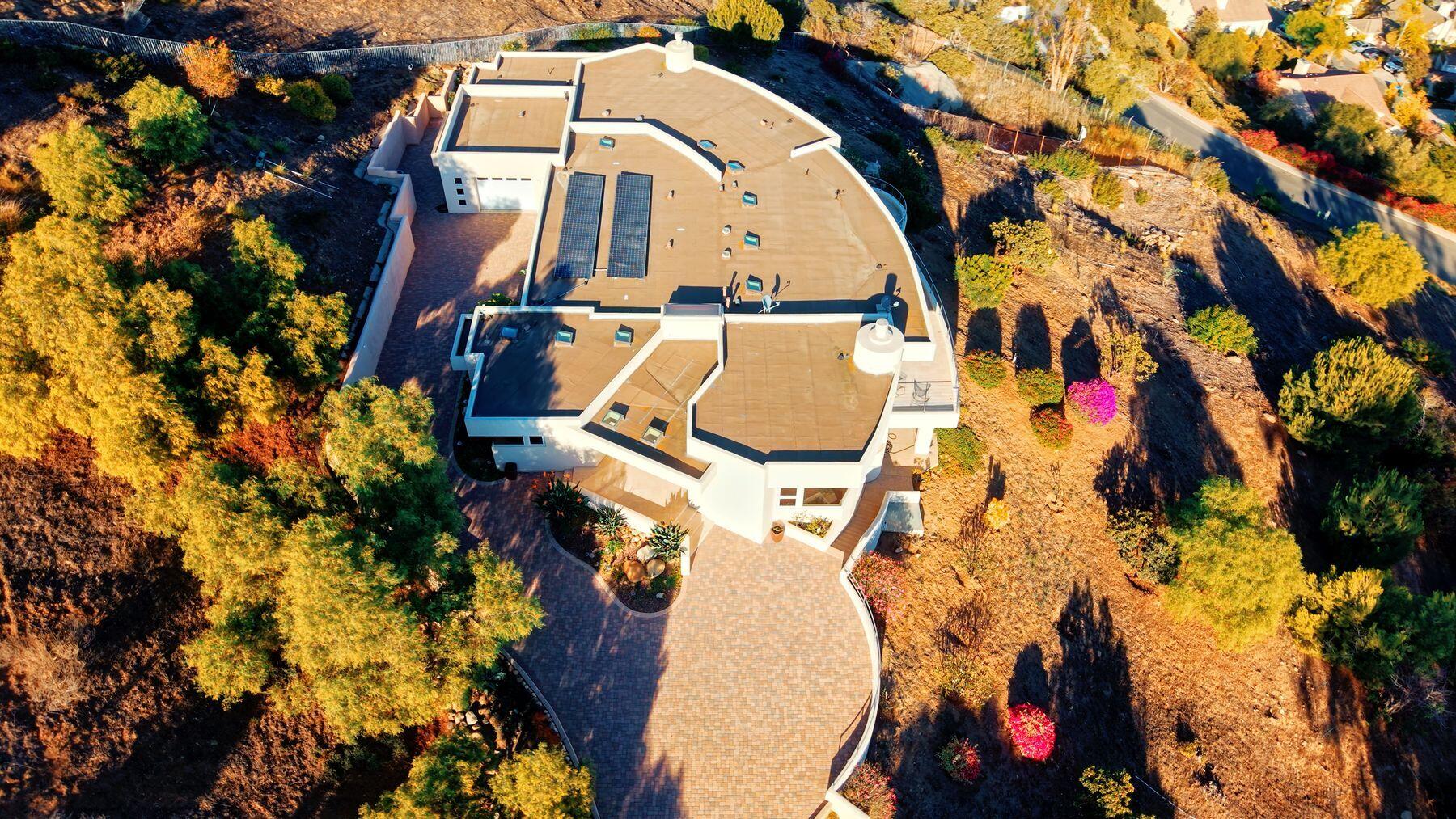 864 Montclair Drive