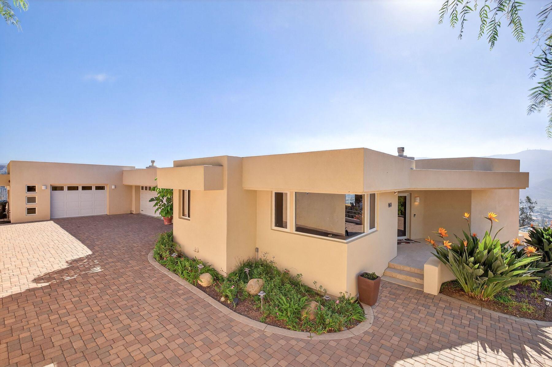864 Montclair Drive