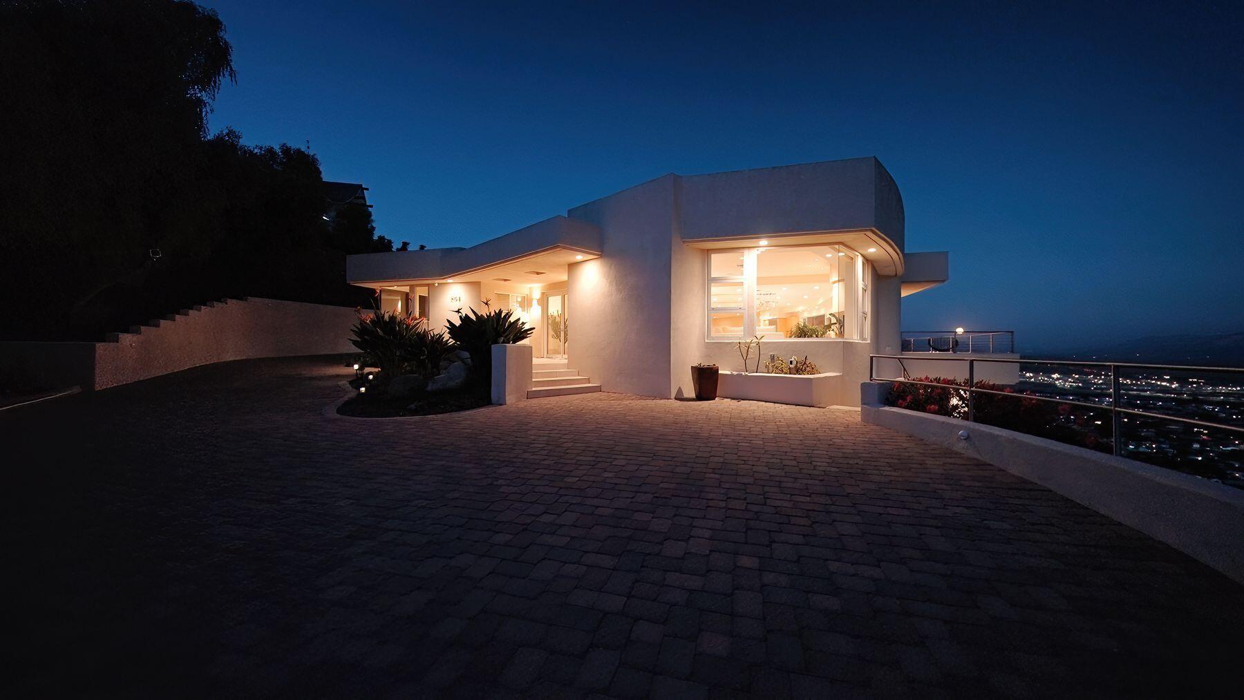 864 Montclair Drive