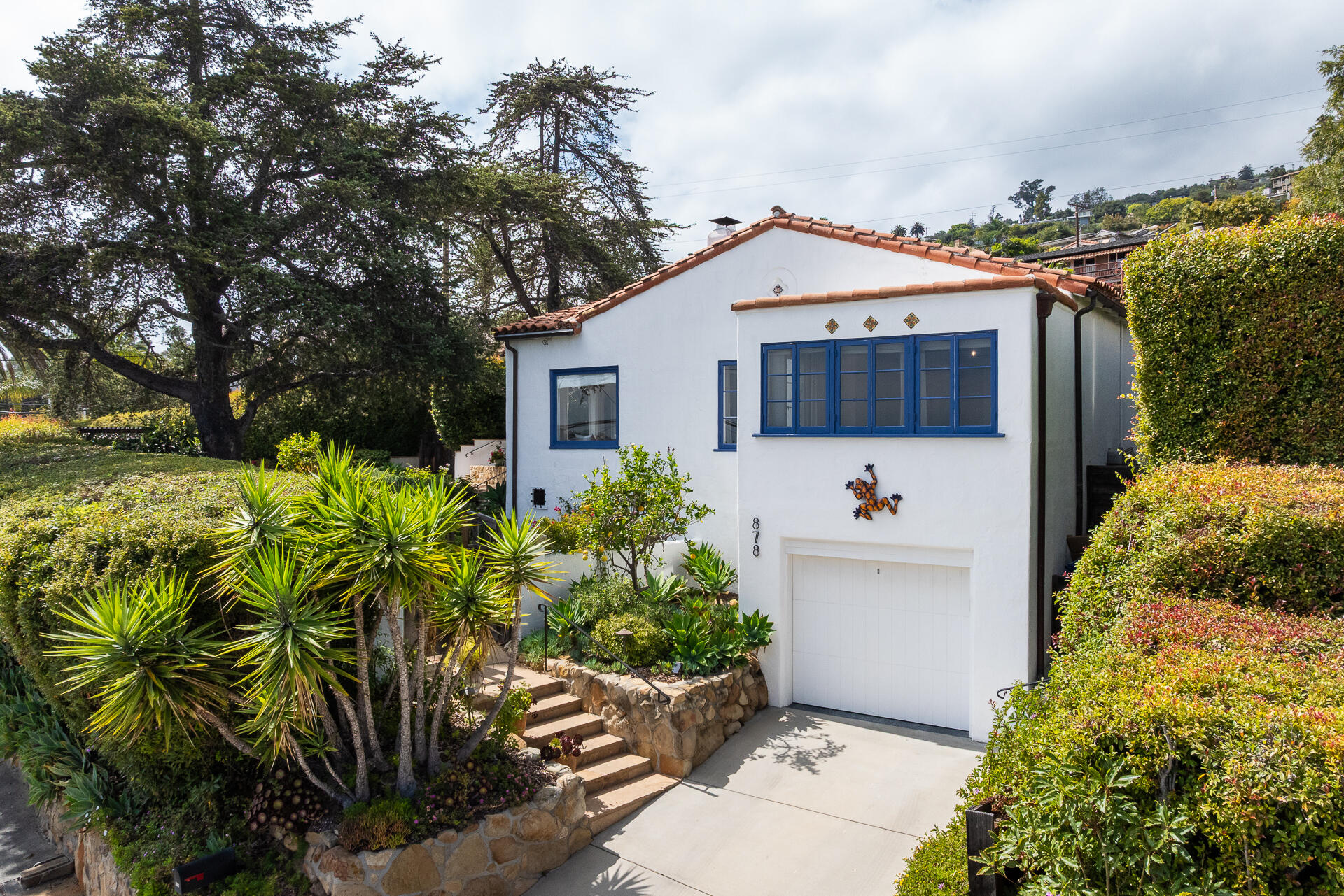 878 Paseo Ferrelo