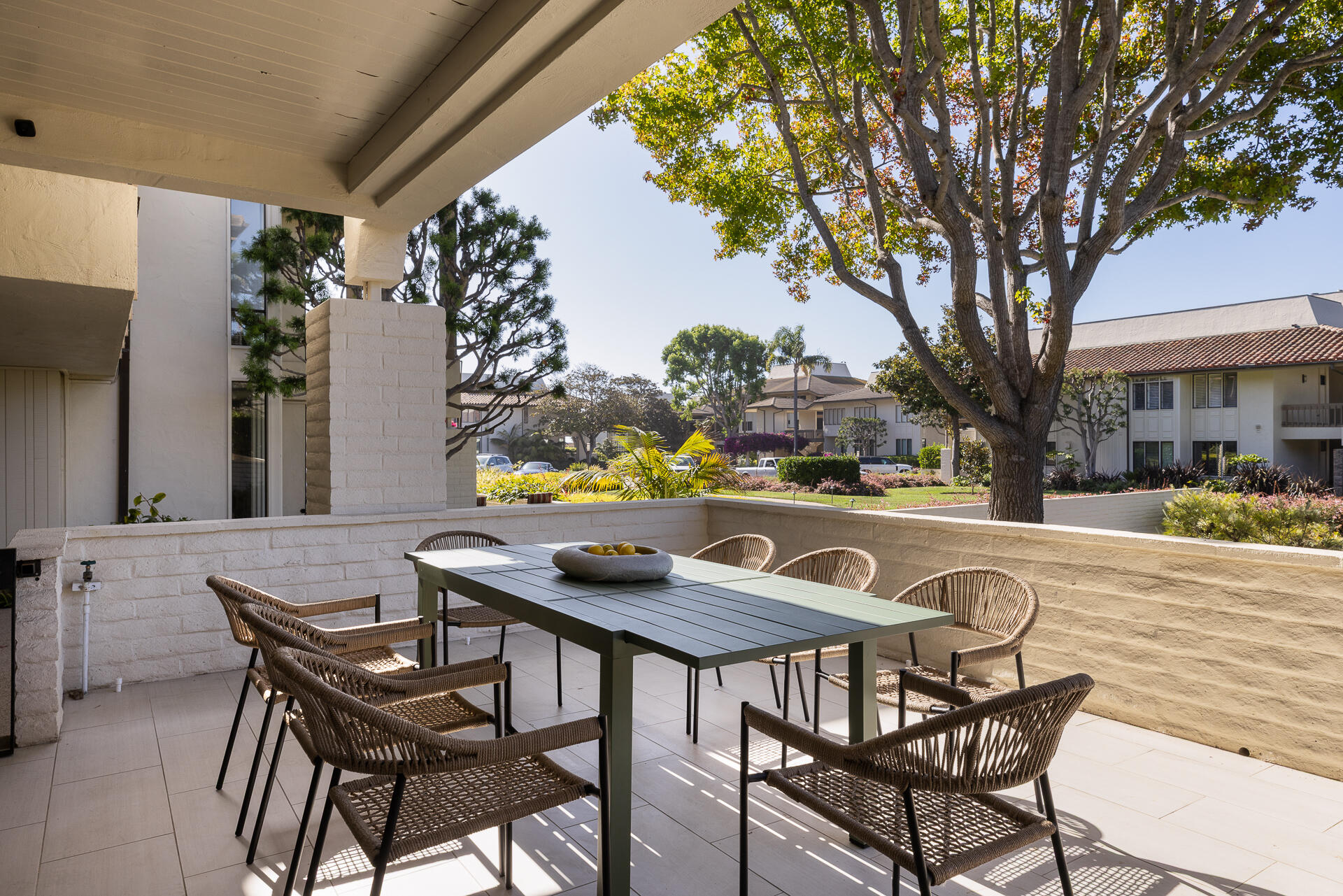 1300 Plaza Pacifica