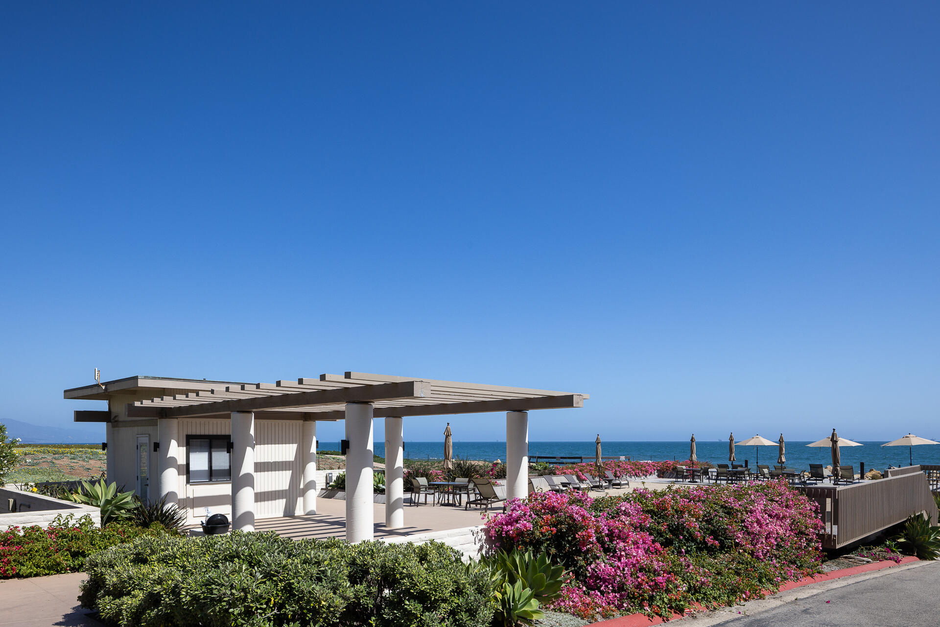 1300 Plaza Pacifica