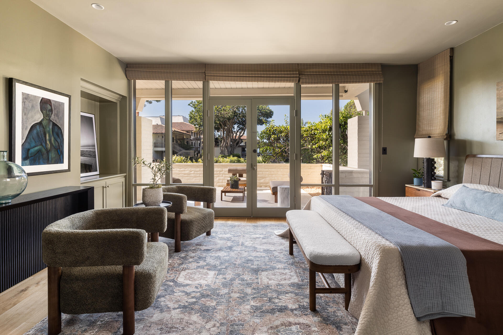 1300 Plaza Pacifica