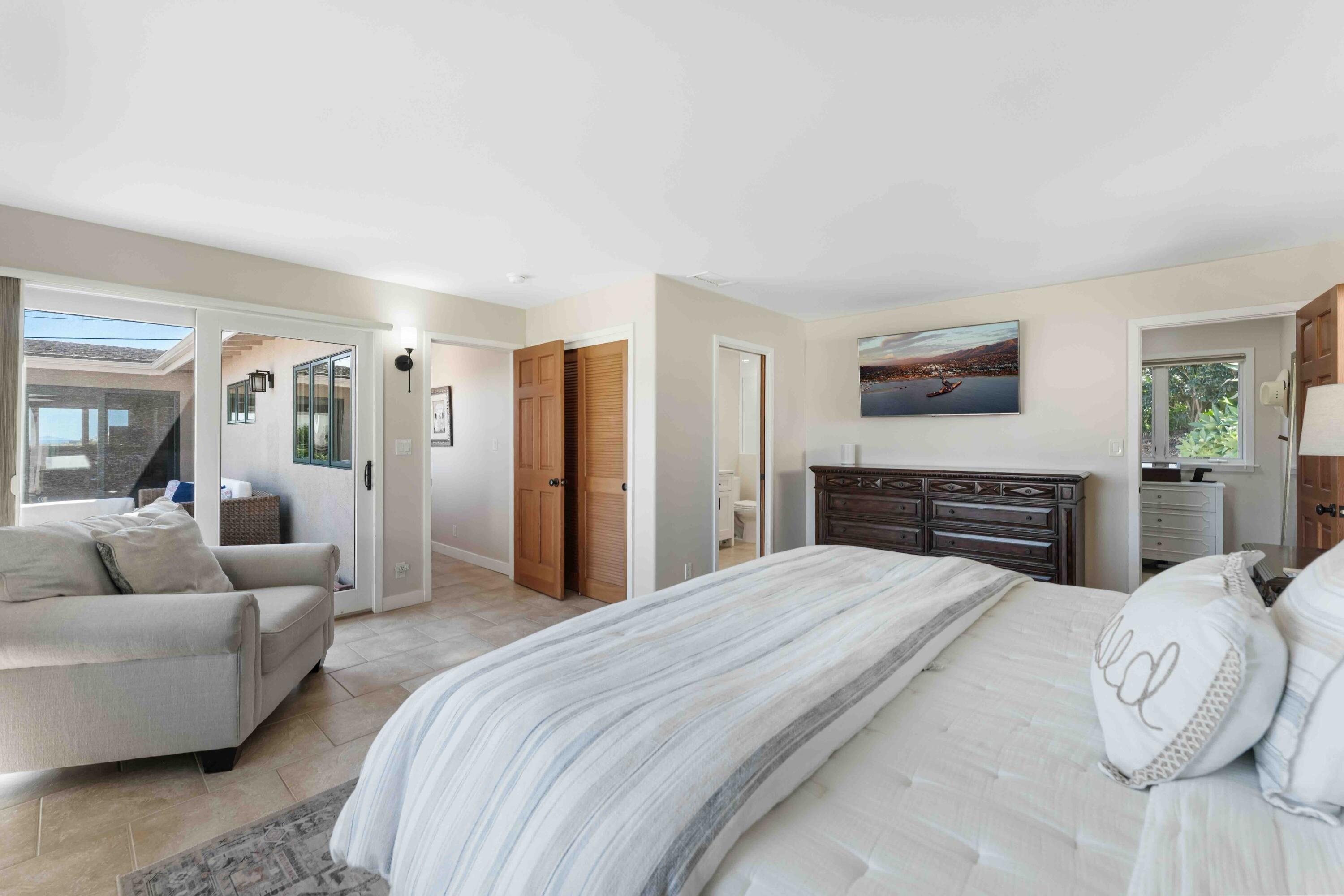 1236 Cliff Drive