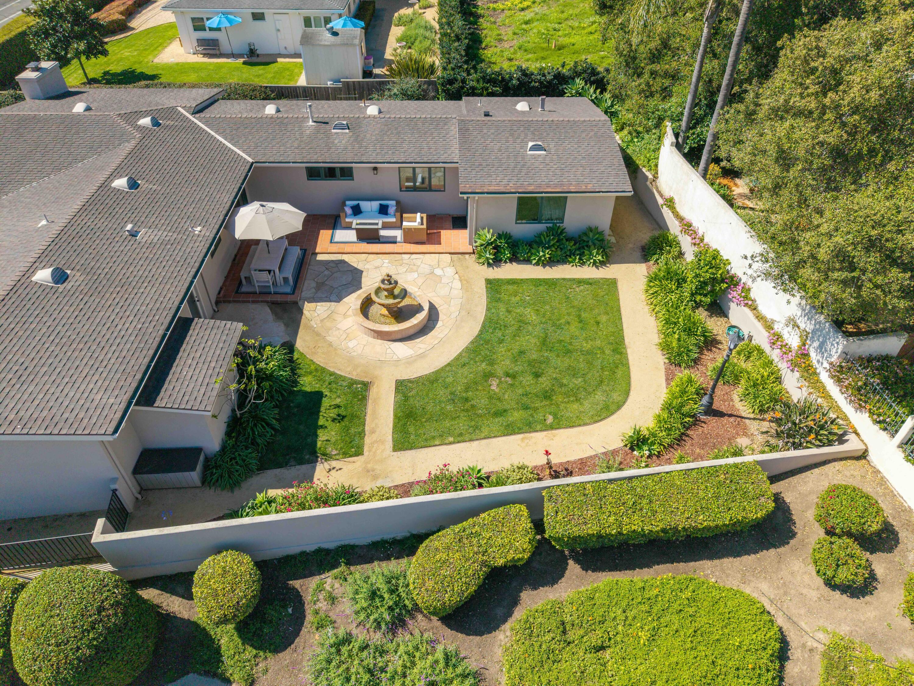 1236 Cliff Drive