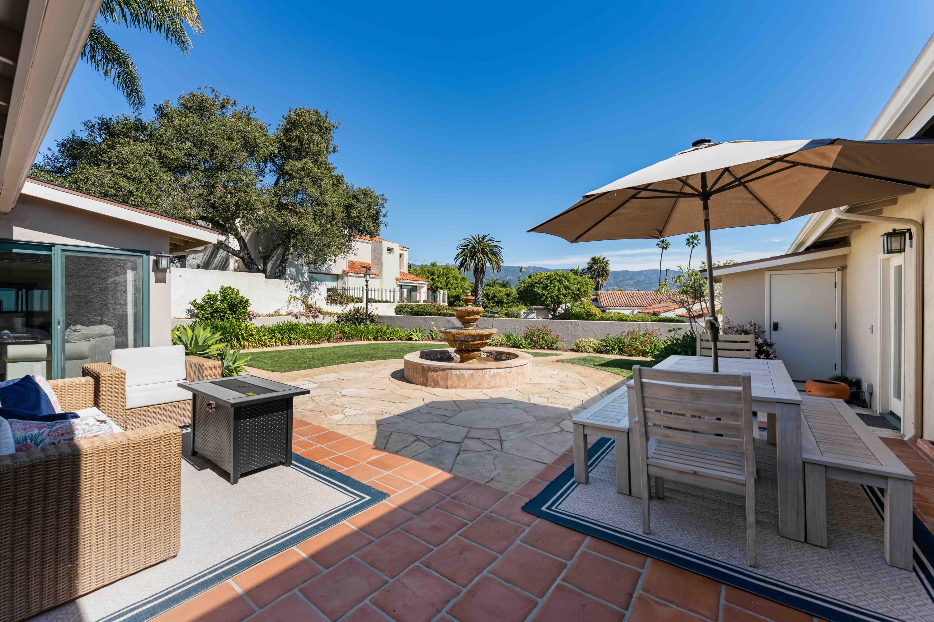 1236 Cliff Drive
