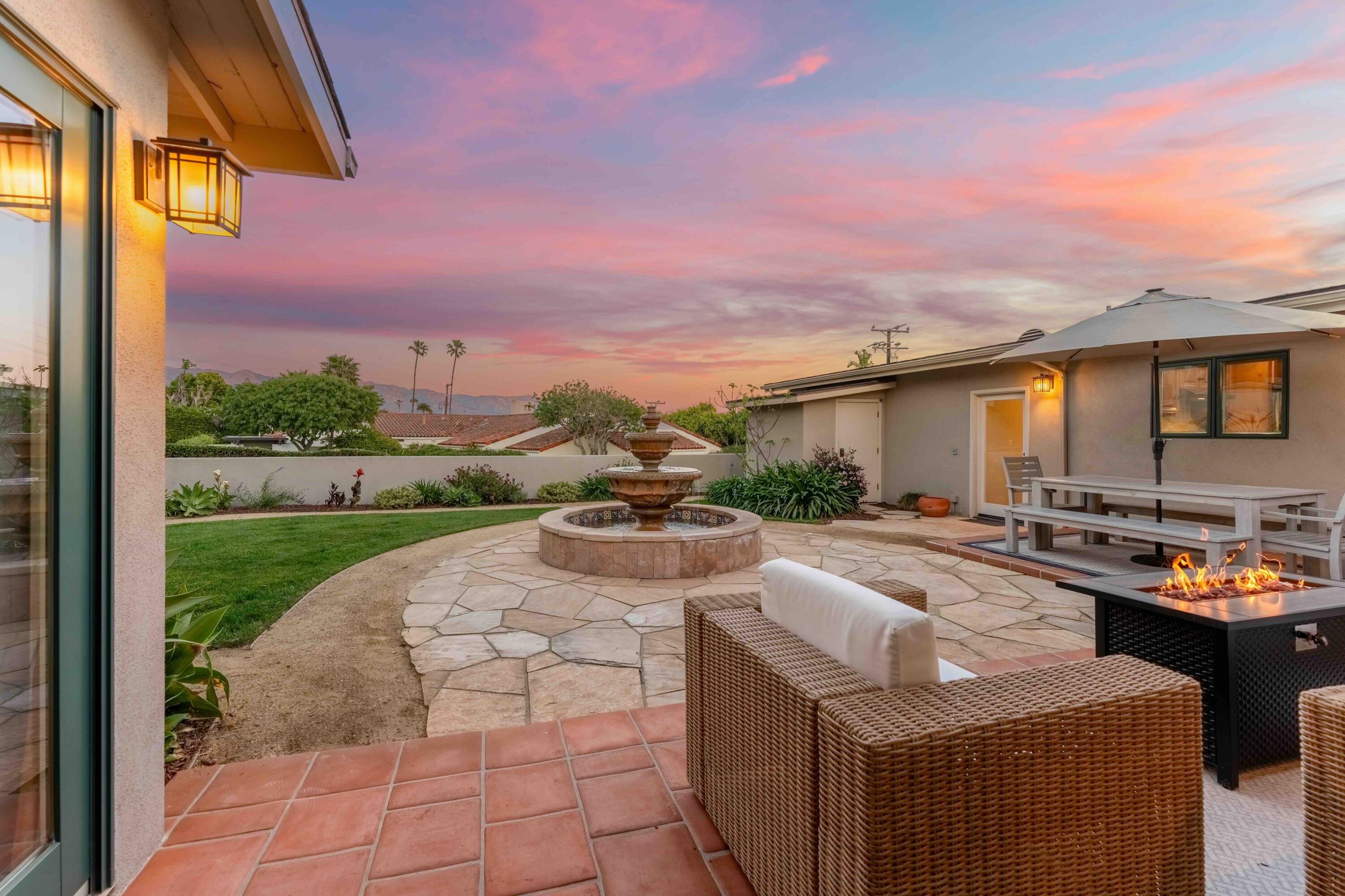 1236 Cliff Drive