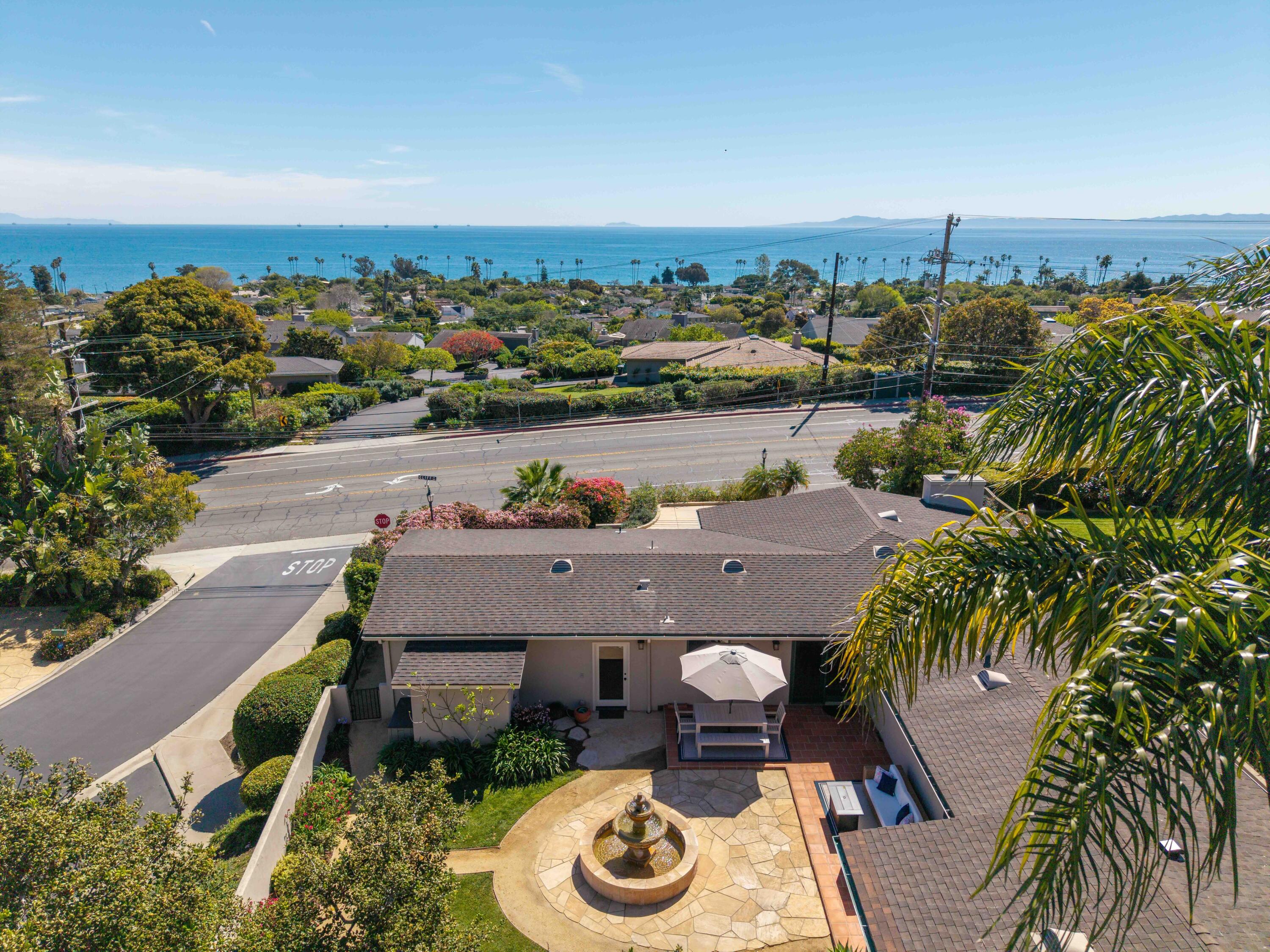 1236 Cliff Drive