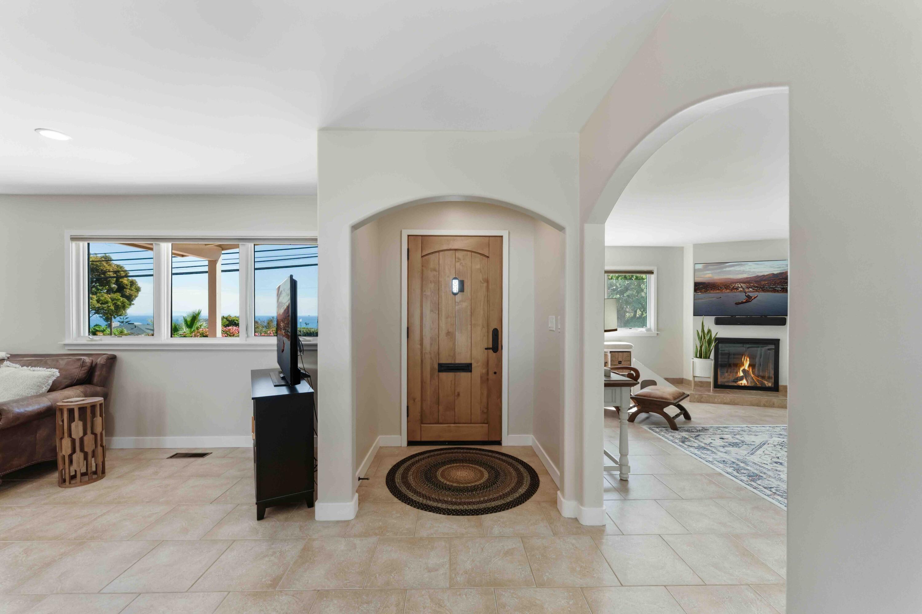 1236 Cliff Drive