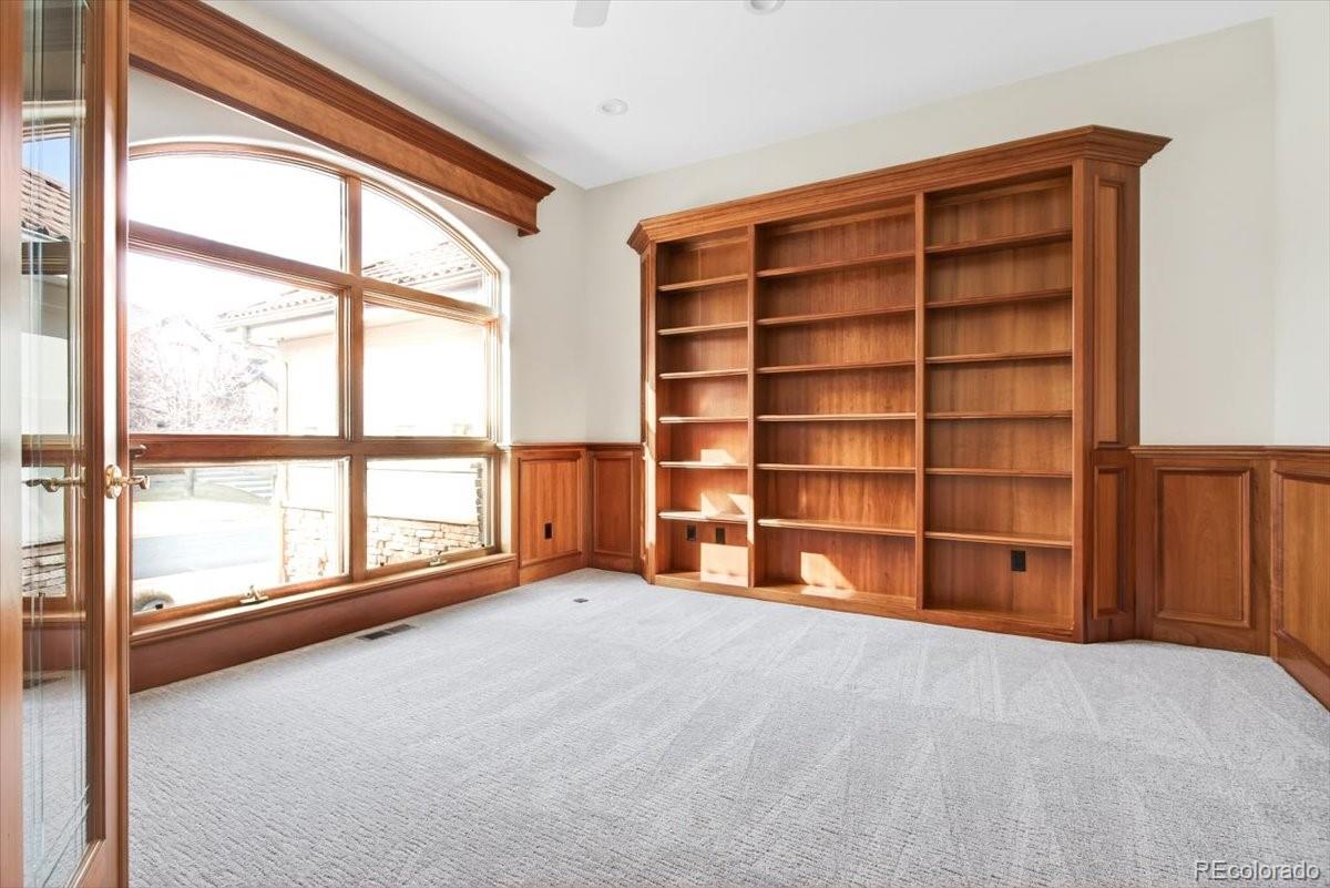 9430 S Silent Hills Drive