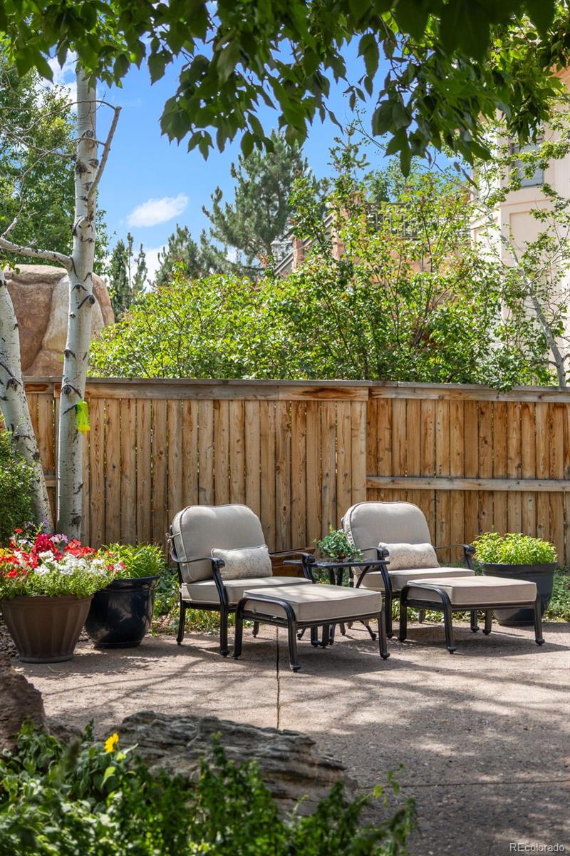 9430 S Silent Hills Drive