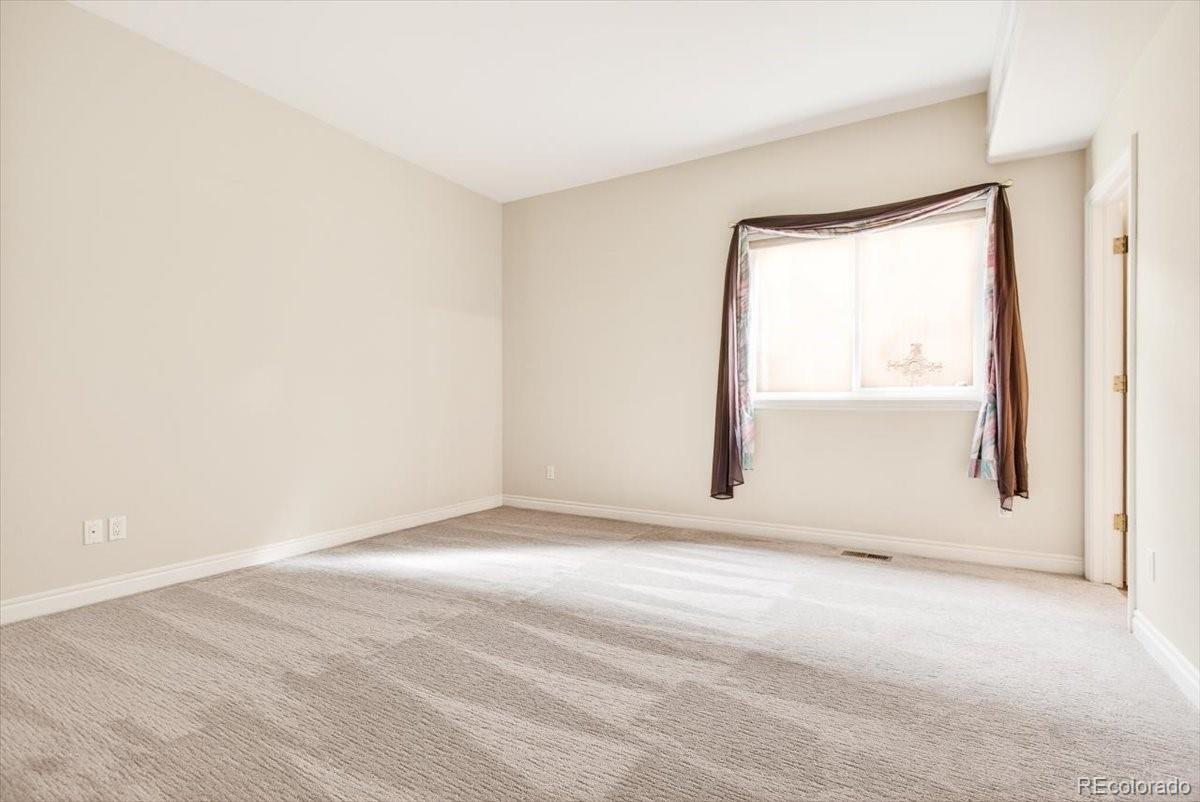 9430 S Silent Hills Drive