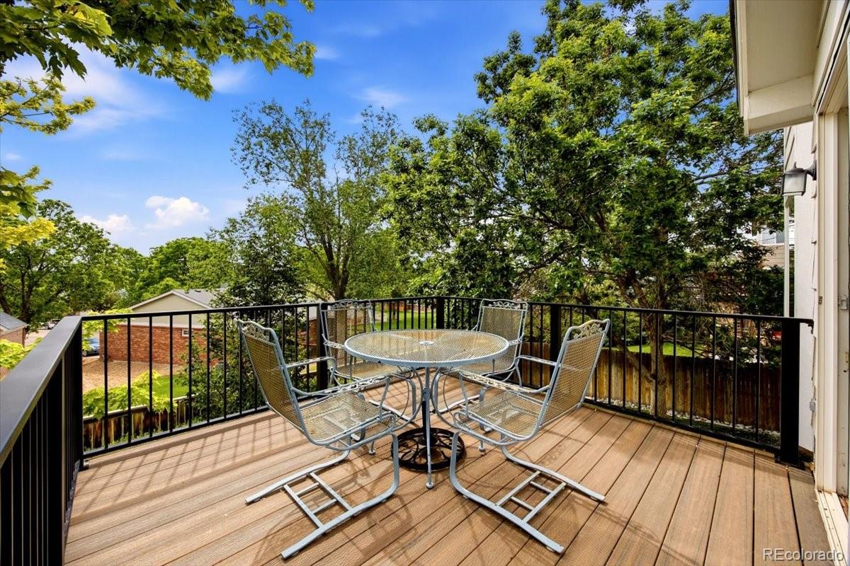 8976 Sanderling Way