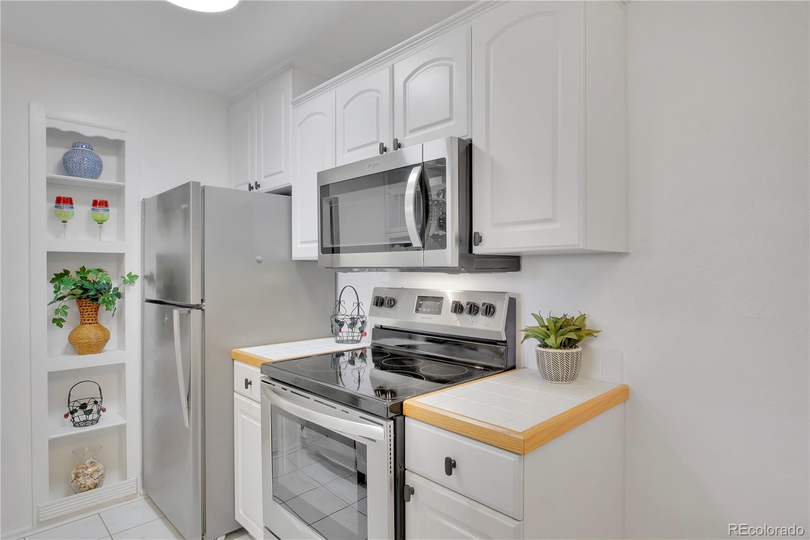 6705 S Field Street Unit: 802