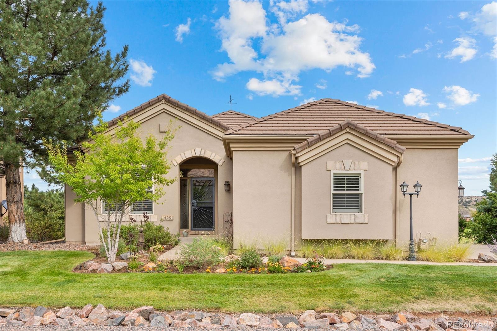 16601 Red Cliff Circle