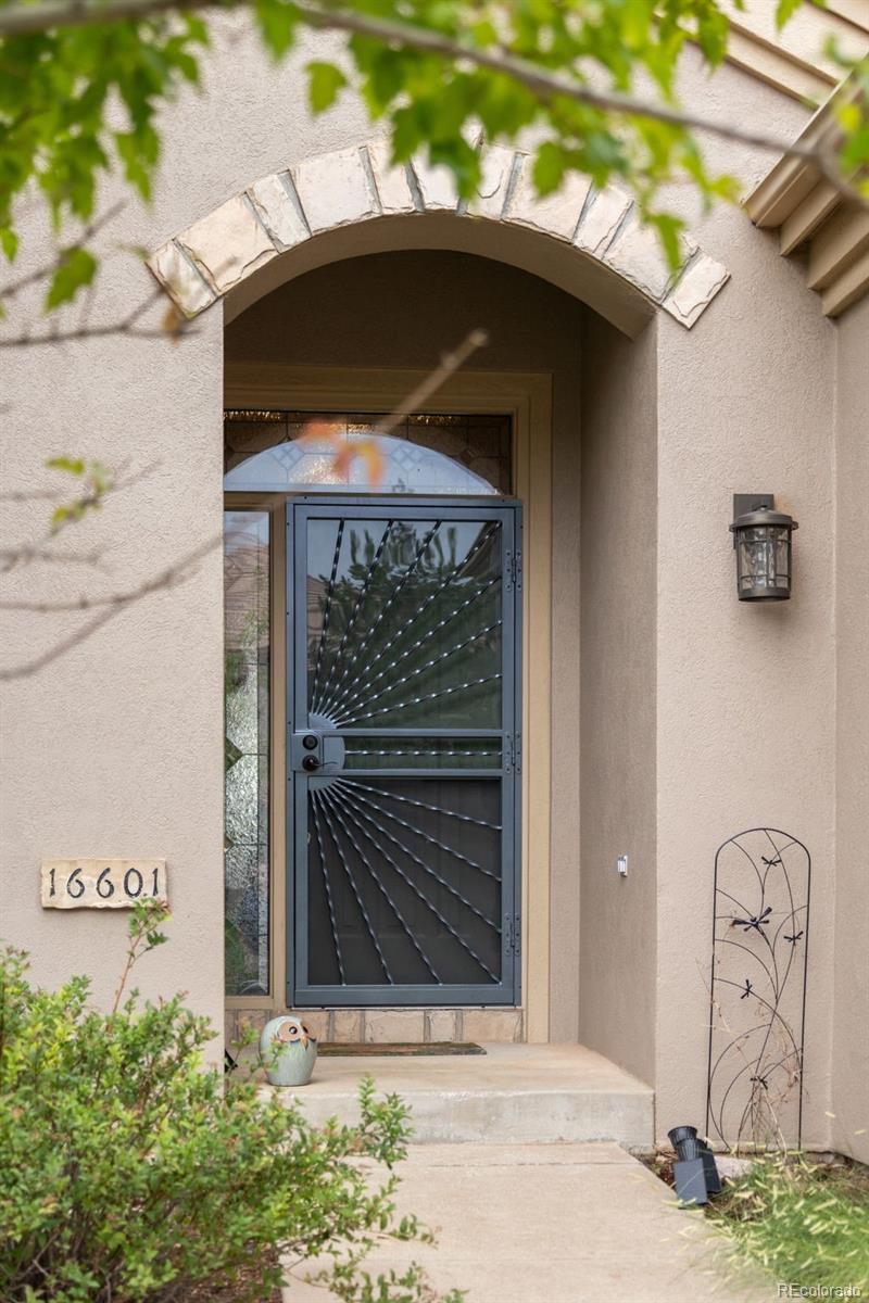 16601 Red Cliff Circle