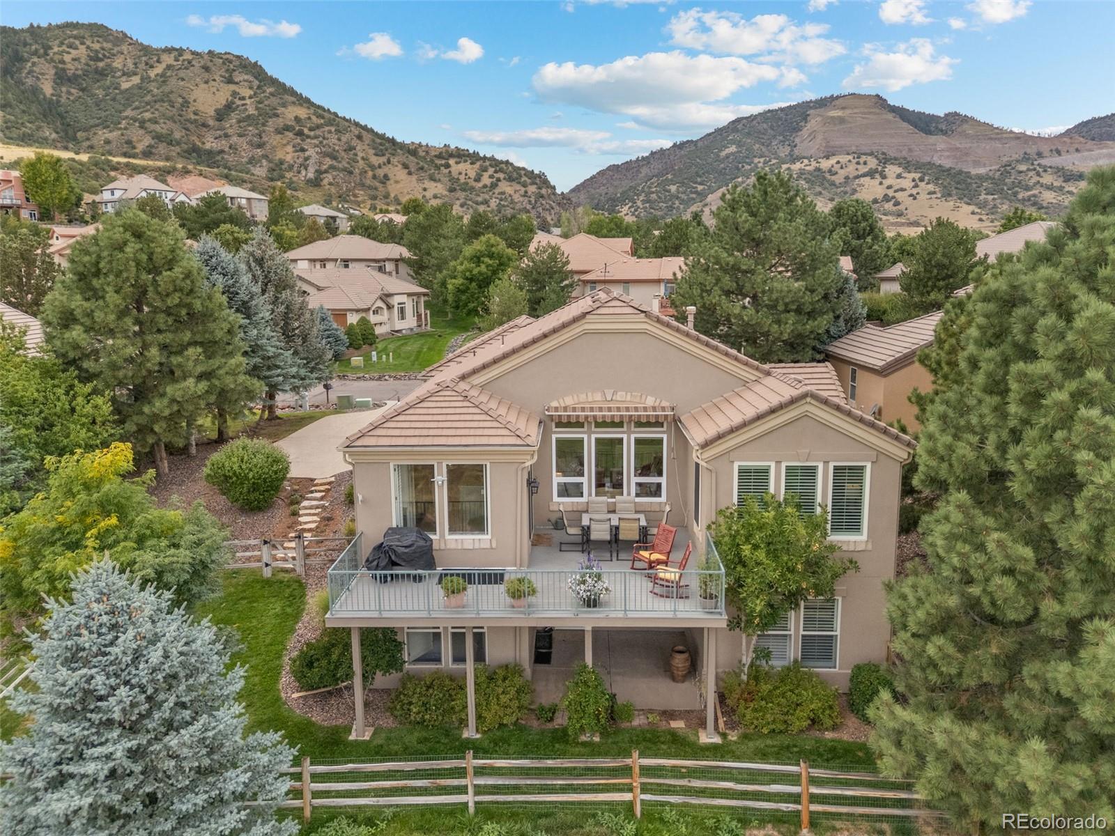 16601 Red Cliff Circle