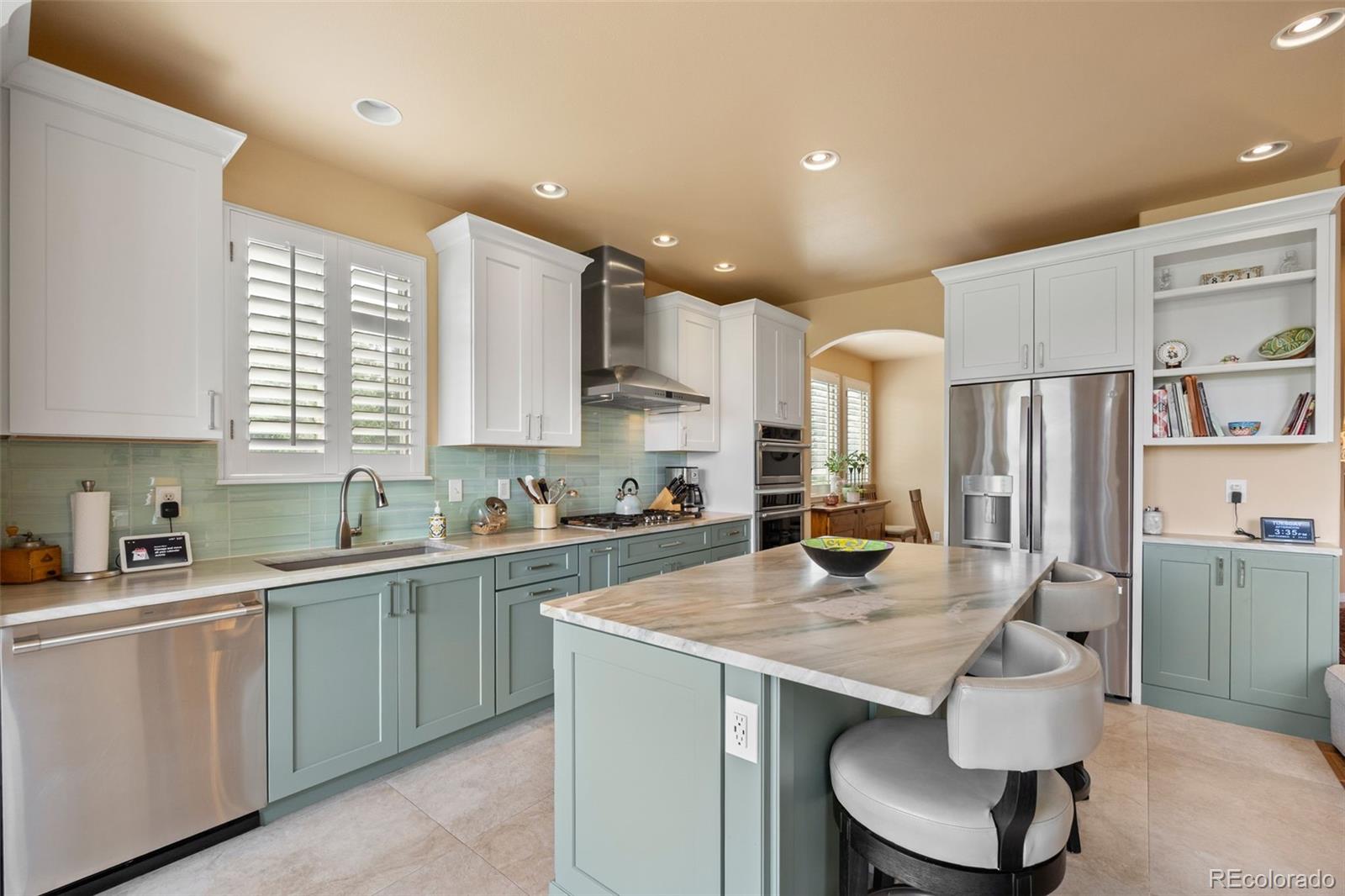 16601 Red Cliff Circle