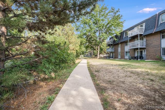 249 E Highline Circle Unit: 102