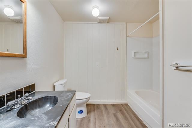 249 E Highline Circle Unit: 102