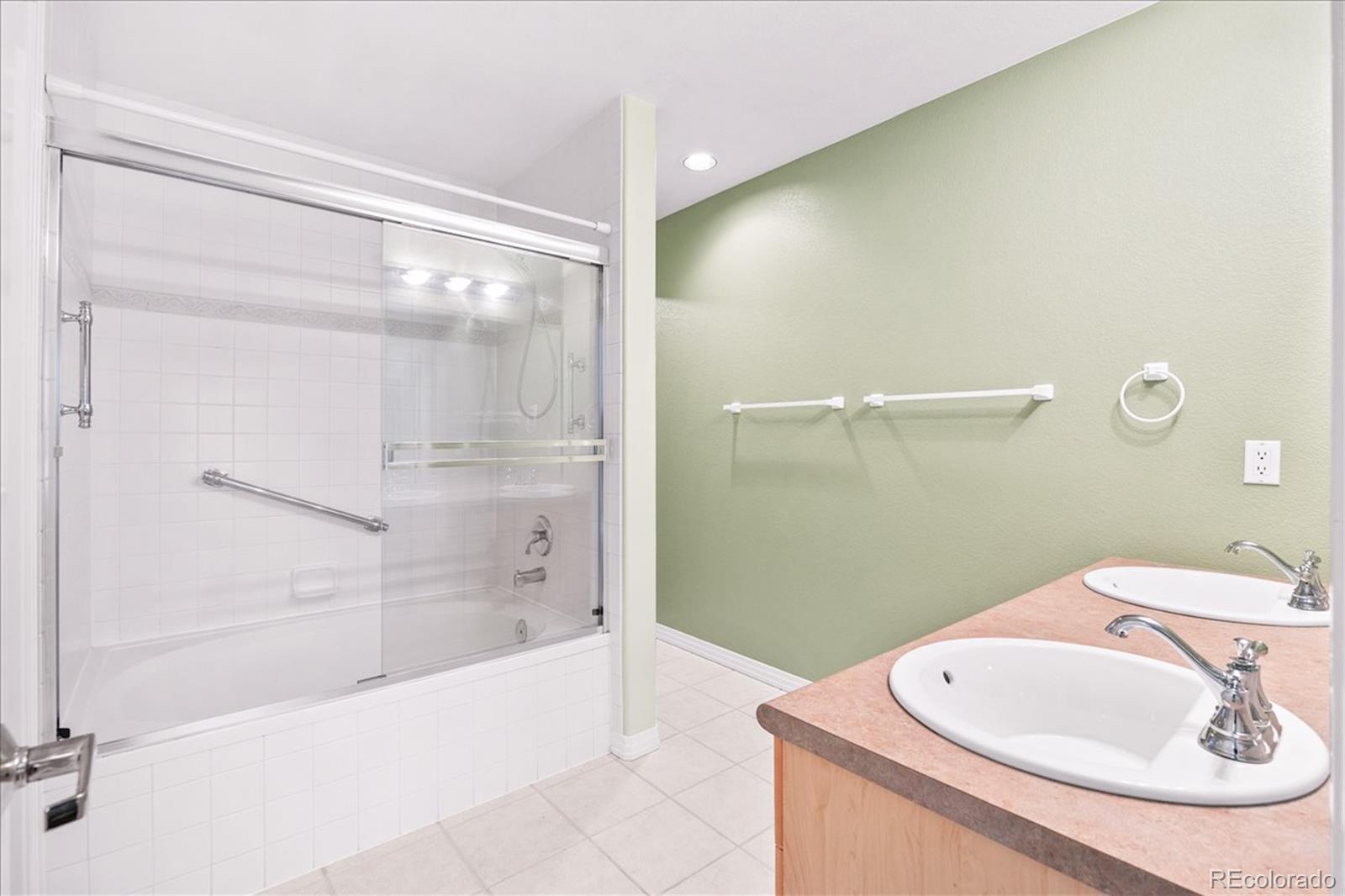 1308 S Clermont Street