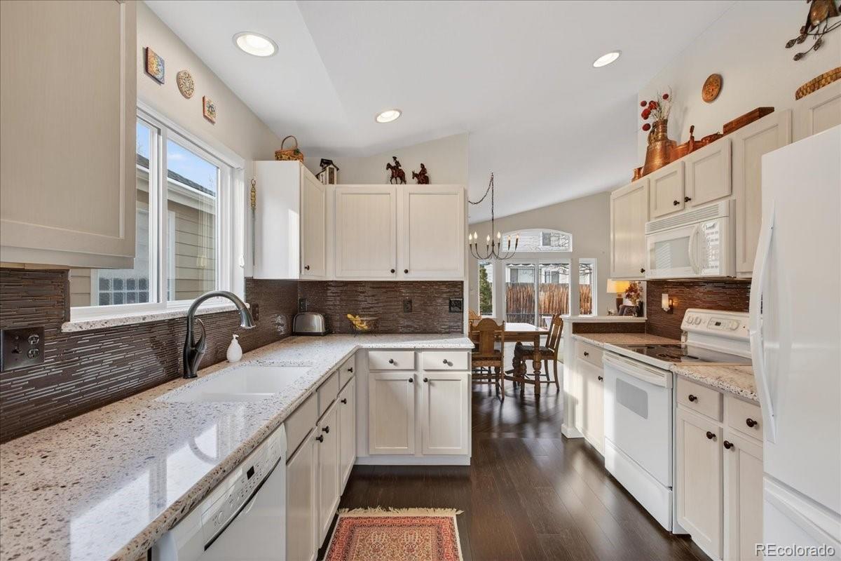 10871 W Dumbarton Place