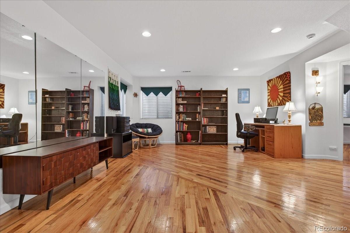 10871 W Dumbarton Place