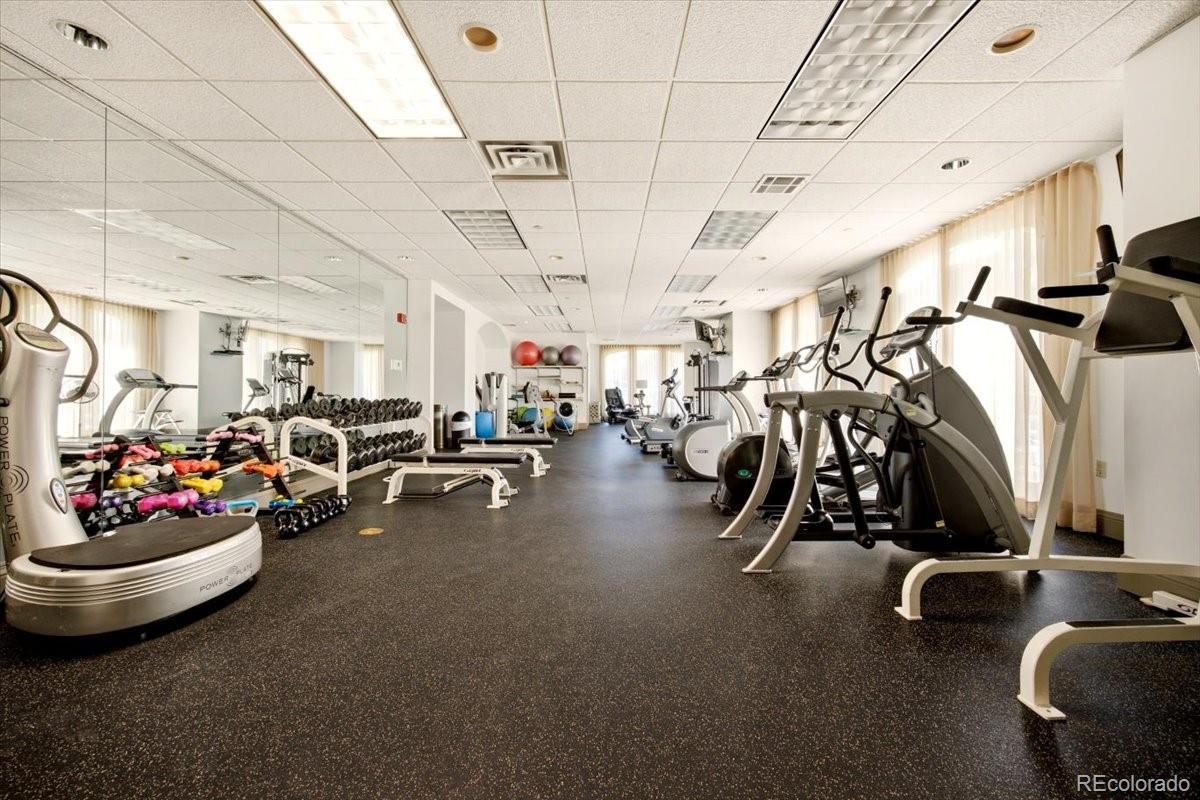 400 E 3rd Avenue Unit: 401