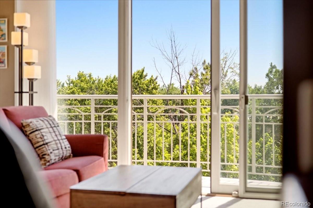 400 E 3rd Avenue Unit: 401