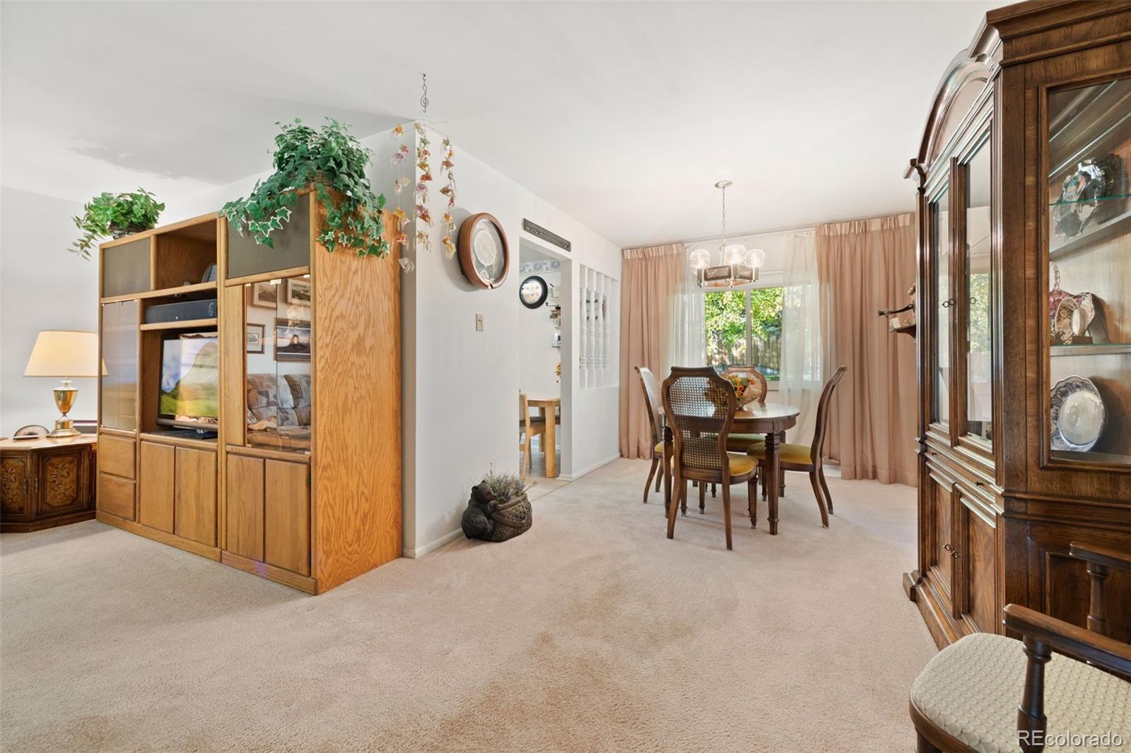 1135 S Wright Street