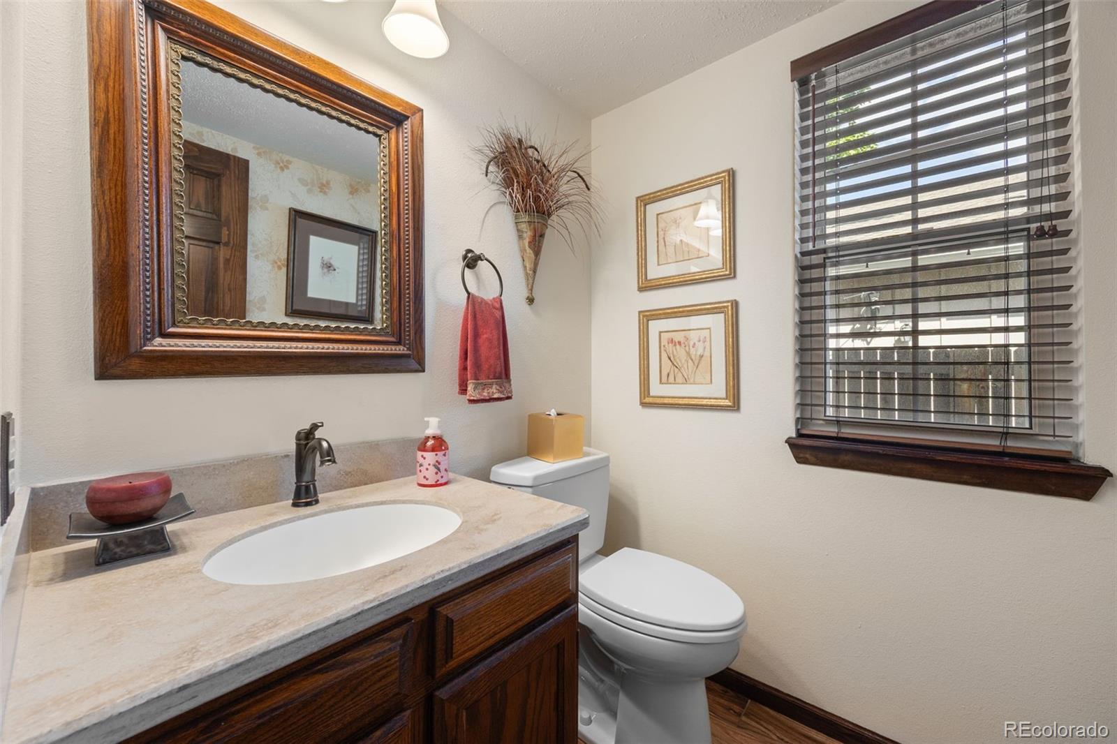 8135 S Syracuse Street