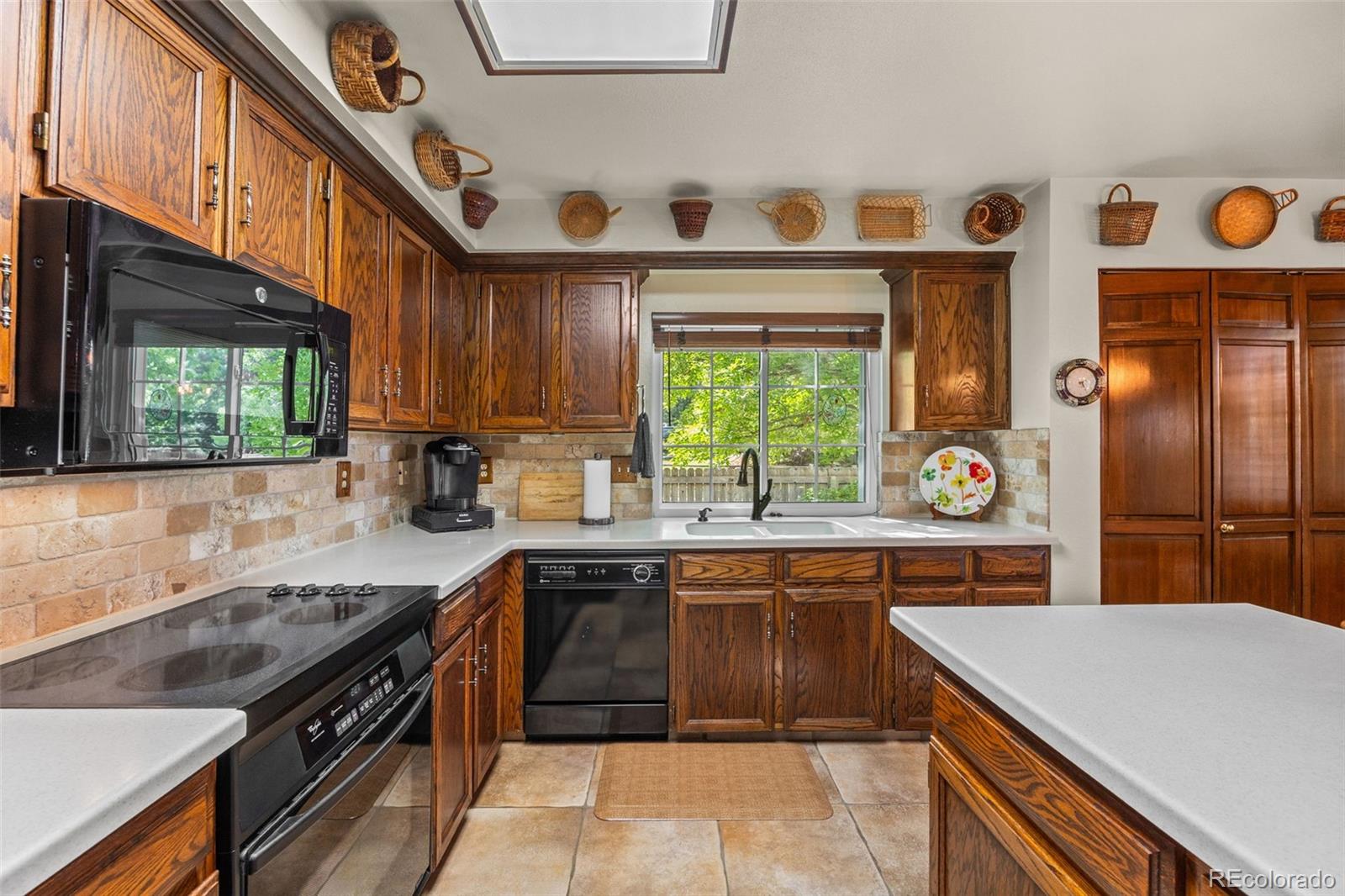 8135 S Syracuse Street