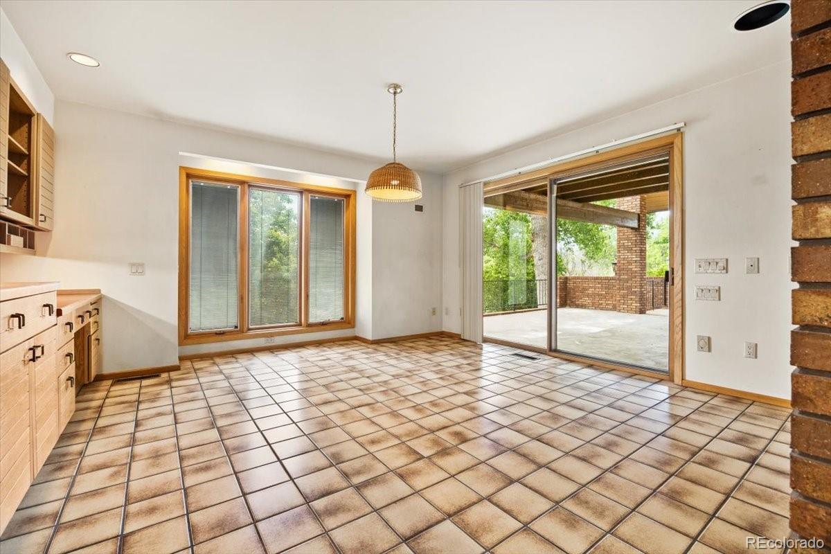 1625 E Layton Drive